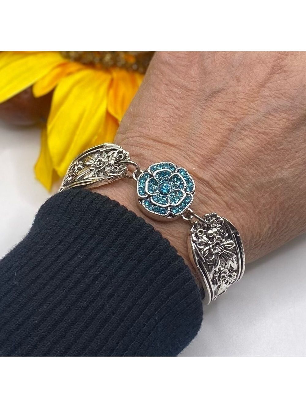 Snap Jewelry Bangle Bracelet w/ 18mm Pretty Aqua Blue Flower Ginger Snap! NWT